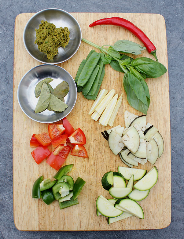 Green Curry Ingredients 