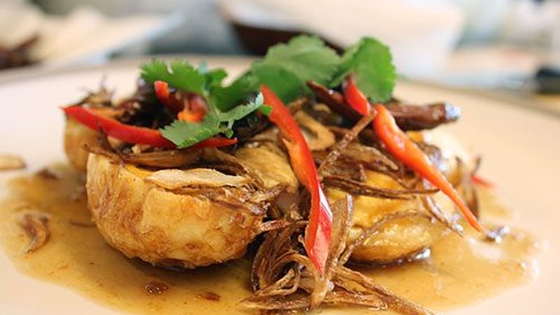 Son in law eggs traditional Thai fried eggs with tamarind sauce