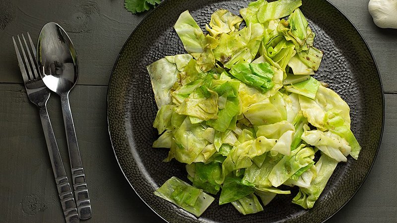 Simple Thai cabbage stir fry recipe as a quick side dish